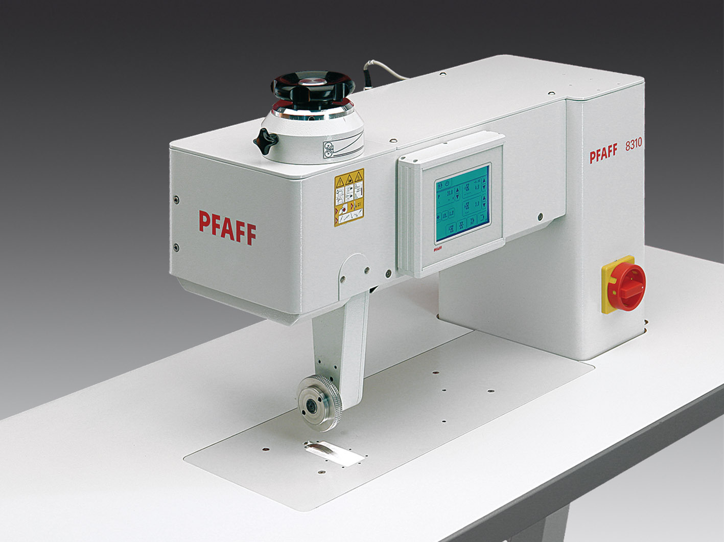 С НИТКАМИ ИЛИ БЕЗ? PFAFF – Всегда правильный выбор! <br>